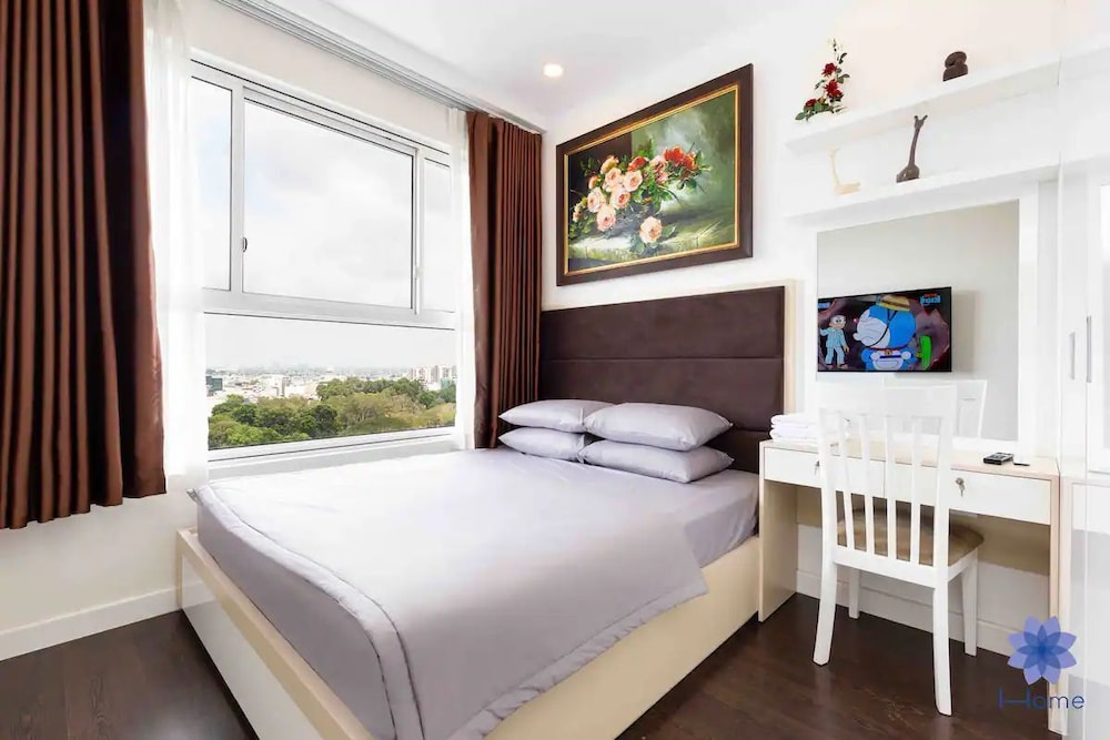 Family Apartment, Balcony, City View photo 1