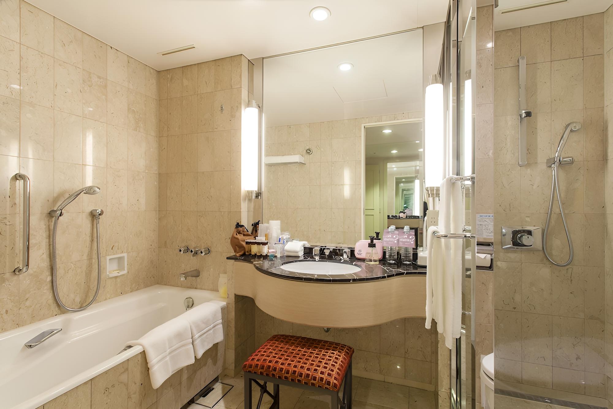 Deluxe Room, 1 Twin Bed, Mountain View - Photo 5