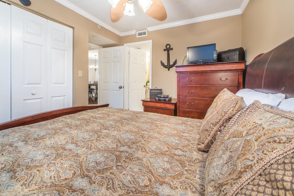Condo, Multiple Beds (Pelican Beach Resort 213)