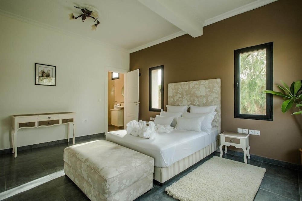 Luxury Villa, 4 Bedrooms photo 1