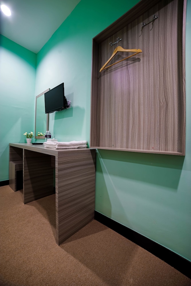 Standard Twin Room (2 persons) photo 3