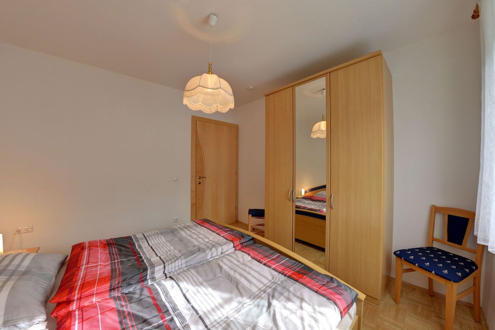 Apartment (4 House 33) photo 3