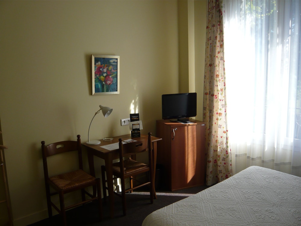 Standard Double Room - Photo 2