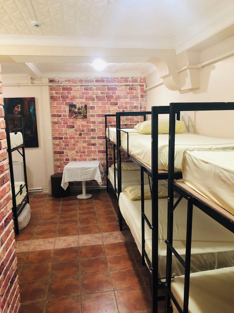 Basic Shared Dormitory, Mixed Dorm photo 1