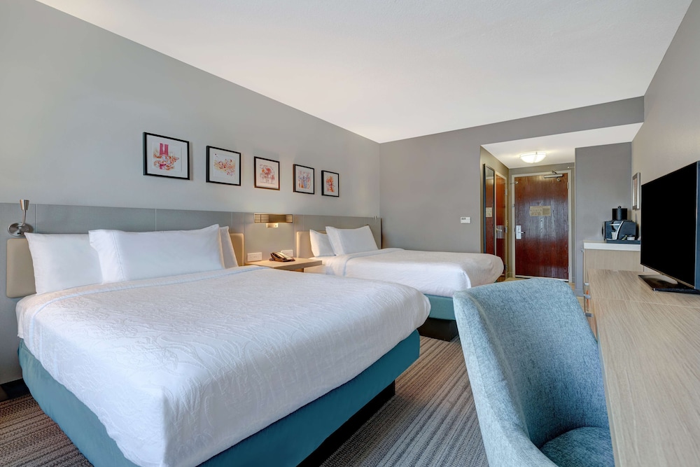 Suite, 2 Double Beds, Accessible - Photo 2