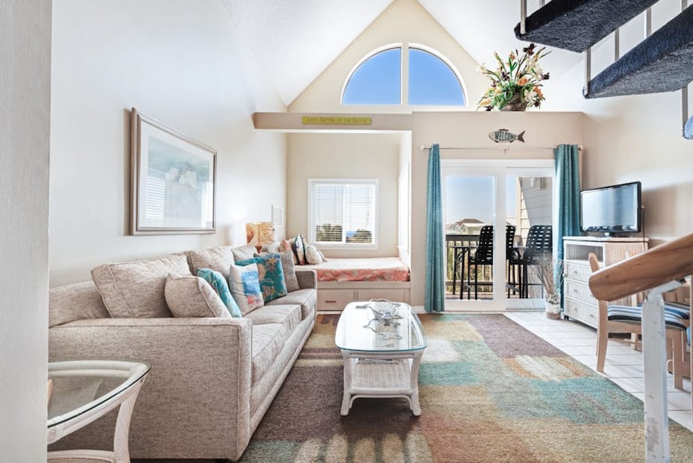 Signature Condo, 1 Bedroom, Balcony
