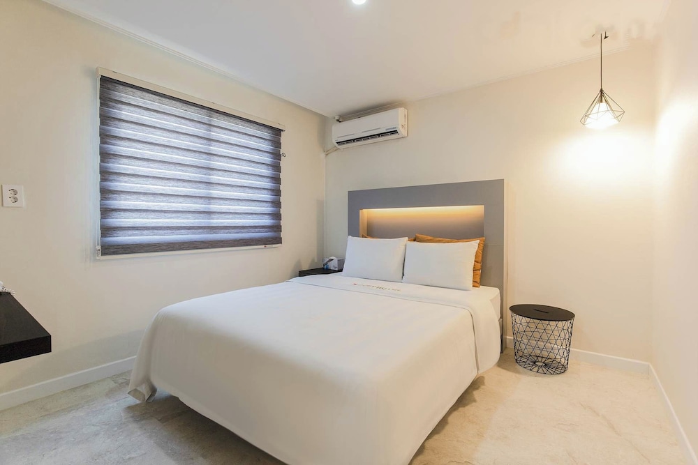 Deluxe Twin Room photo 1