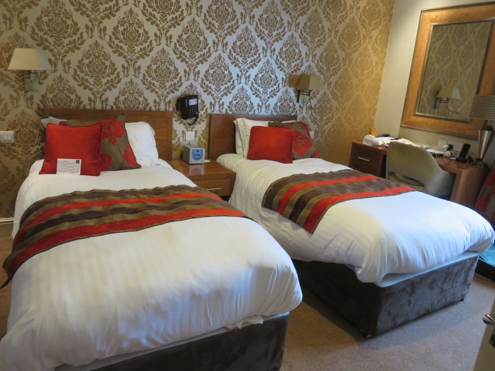 Classic Twin Room, 2 Twin Beds photo 2
