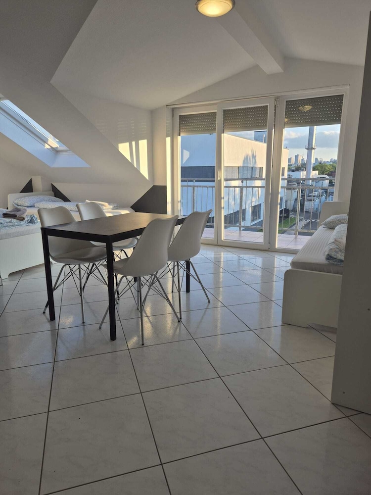 Deluxe Studio, Private Bathroom