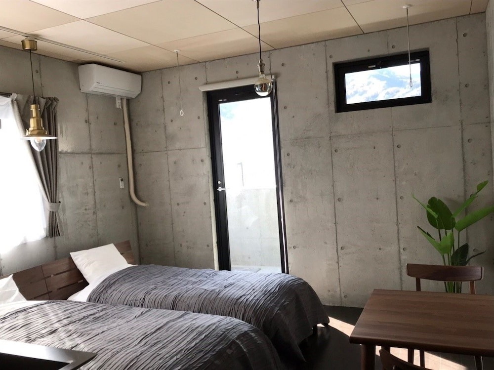 Twin Room 304 photo 2