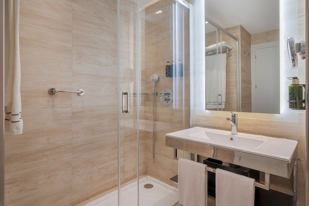 The Level, Room, Pool Access (Adults Only) - Photo 5