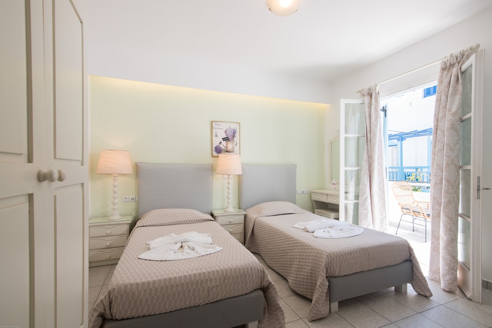 Classic Double or Twin Room, City View