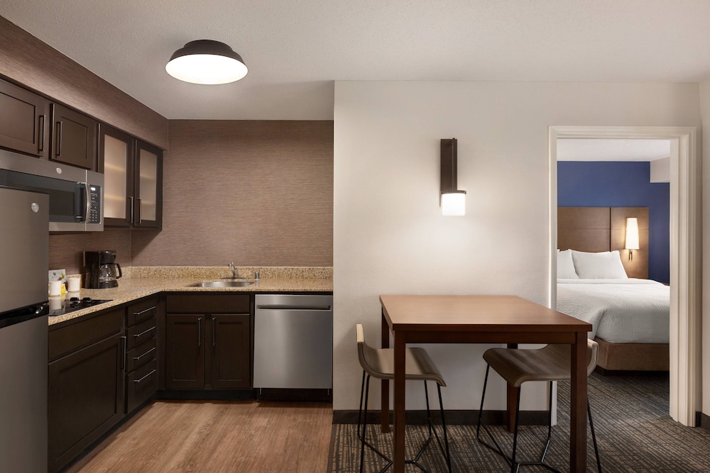 Suite, 2 Bedrooms (Hearing Accessible) photo 2