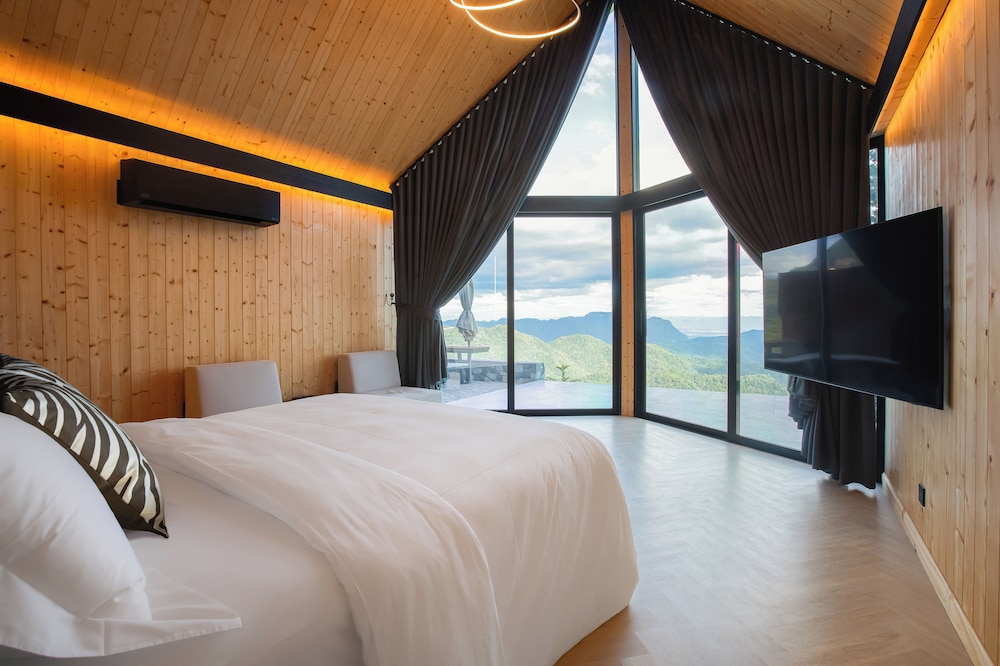 Panoramic Suite