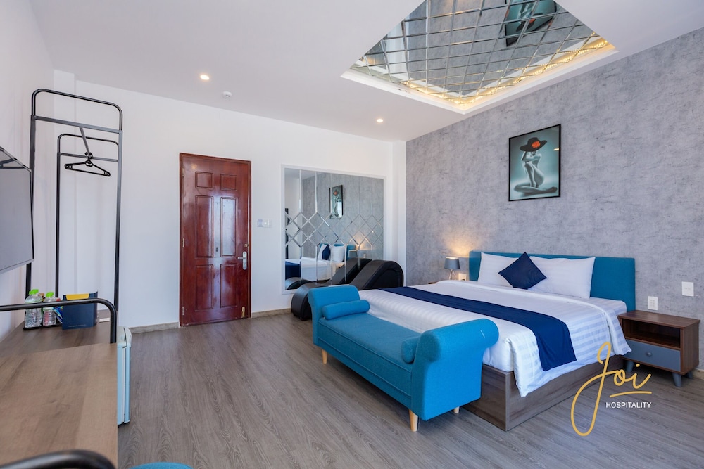Panoramic Double Room, Balcony, Beach View - Photo 2