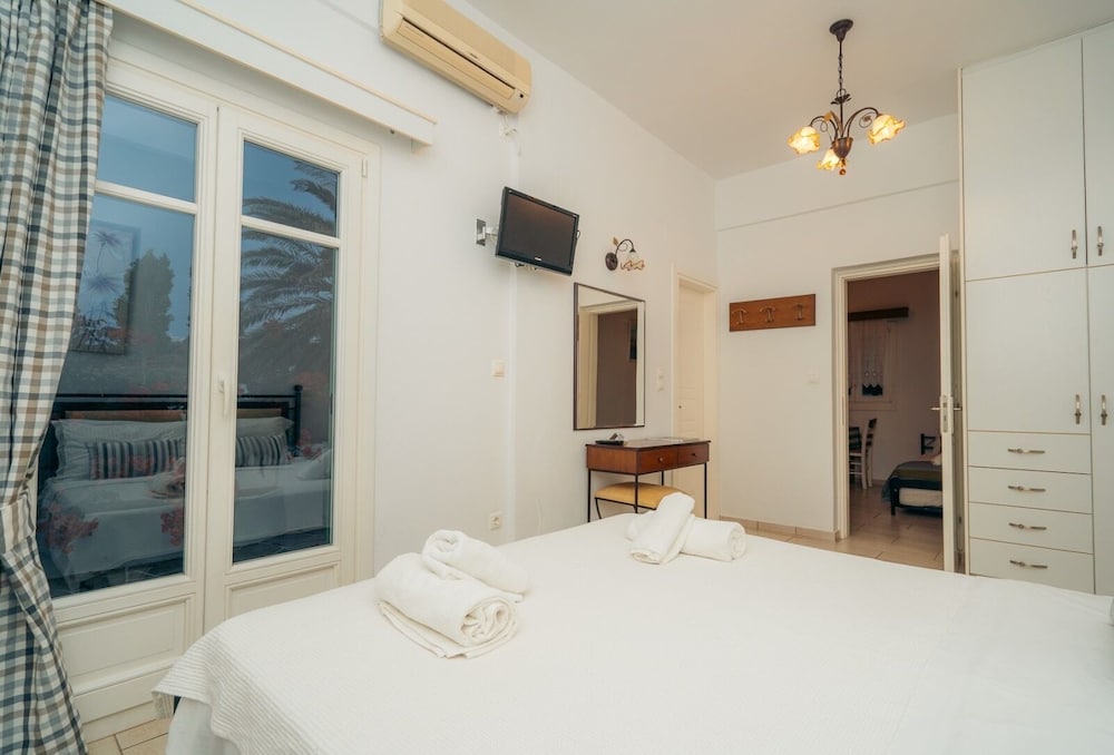 Family Apartment, Sea View photo 1