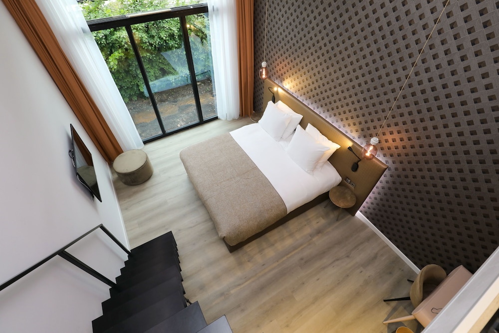 Family Studio Suite