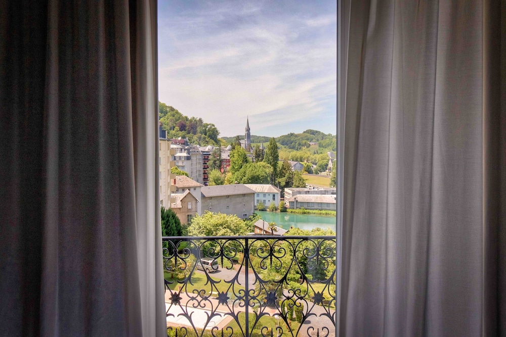Junior Suite, River View - Photo 2