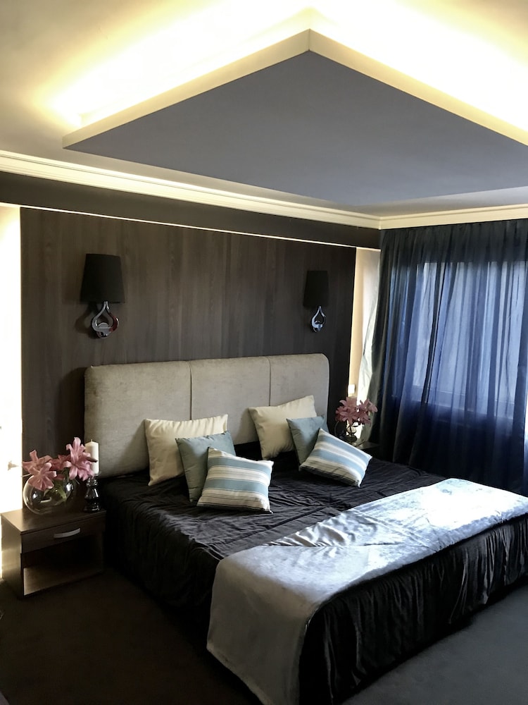 Basic Double Room, 1 Bedroom - Photo 5