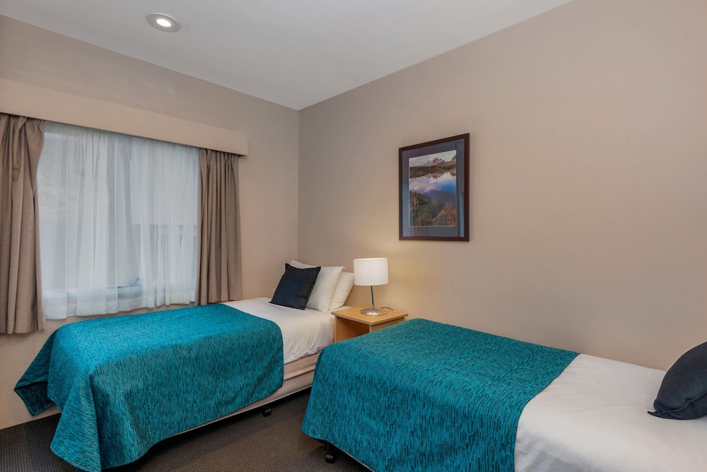 Standard Three Bedroom Apartment - Harbour View