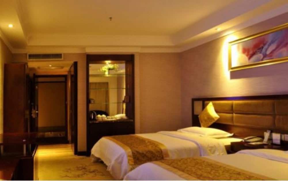 Classic Twin Room