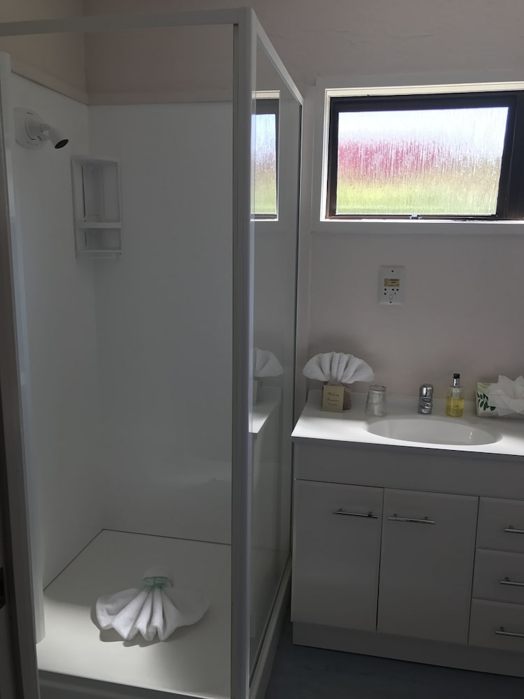 One Bedroom Unit photo 3