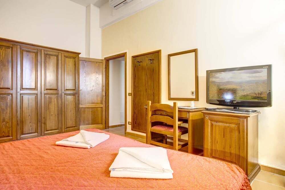 Apartment panoramic view photo 2