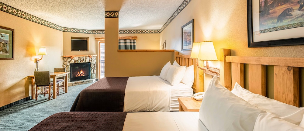Family Suite, Fireplace