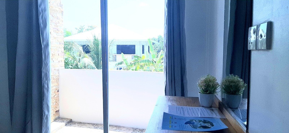 Deluxe Twin Room, Balcony, Garden View photo 3