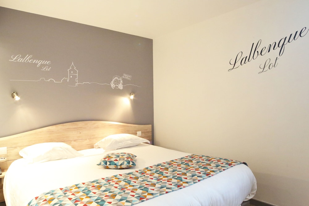 Comfort Room, 1 Queen Bed, River View - Photo 3
