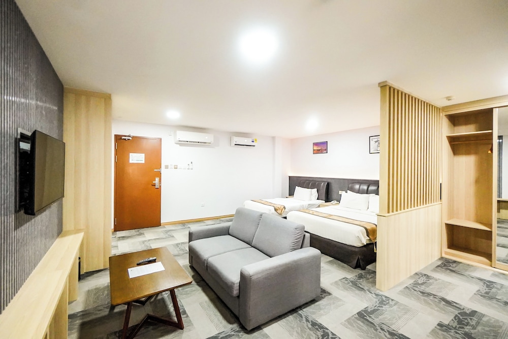 Family Studio Suite photo 2