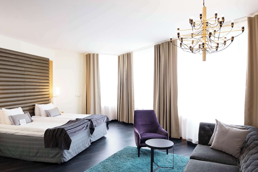 Junior Suite (Top Floor) - Photo 2