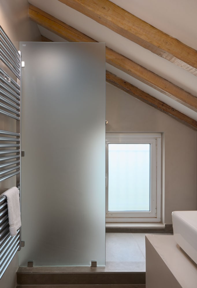 Deluxe Loft, Ensuite (Suite 6) photo 2