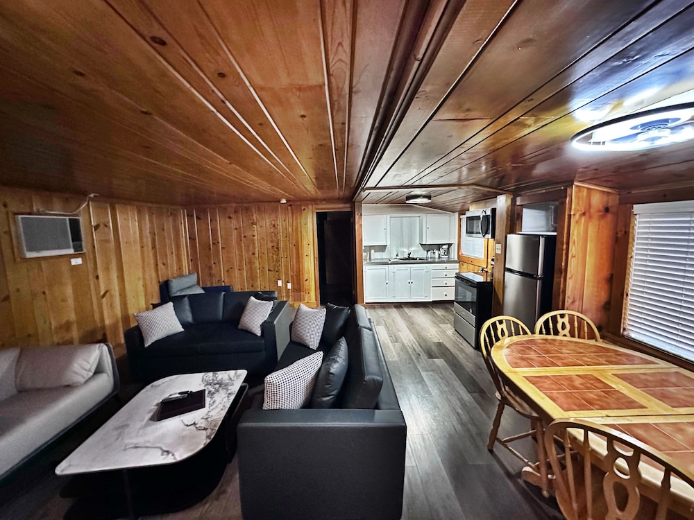 Signature Cabin, 1 King Bed with Sofa bed, Lake View (Odd & Ends) photo 2