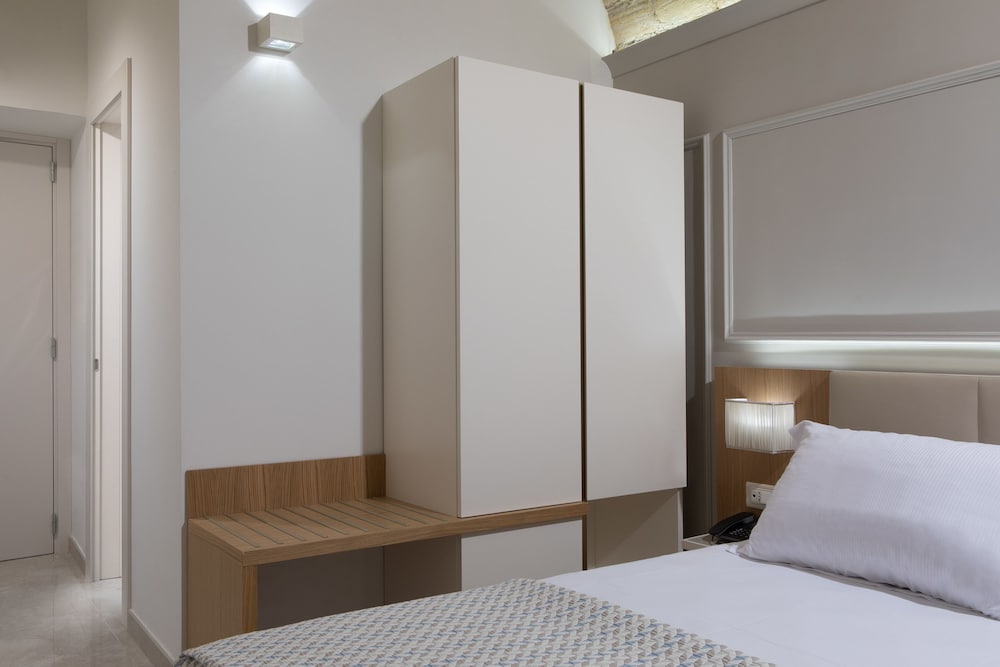 Superior Double Room, City View photo 1