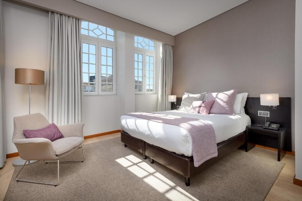 Deluxe Double or Twin Room, Canal View