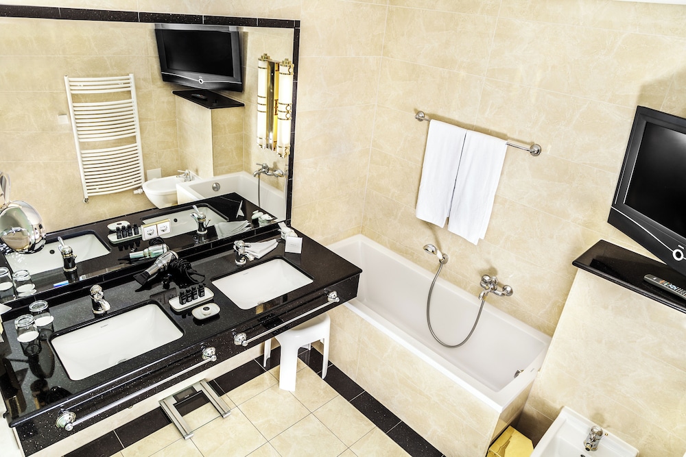 Executive Junior Suite - Photo 5