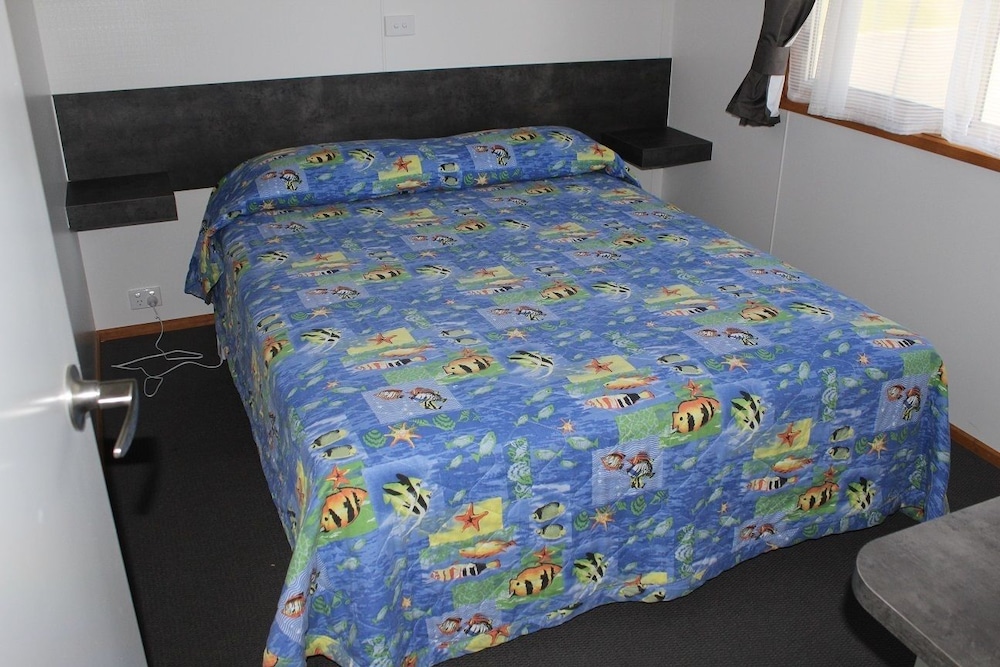 Deluxe Cabin, 2 Bedrooms, River View