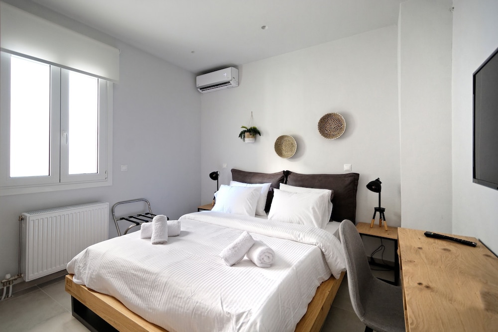 City Apartment, 2 Bedrooms, Patio, Ground Floor
