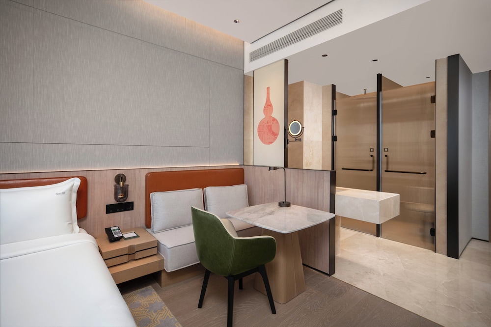 Superior Room, 1 Queen Bed
