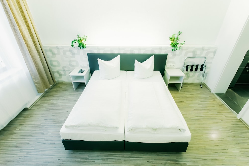 Double or Twin Room photo 2