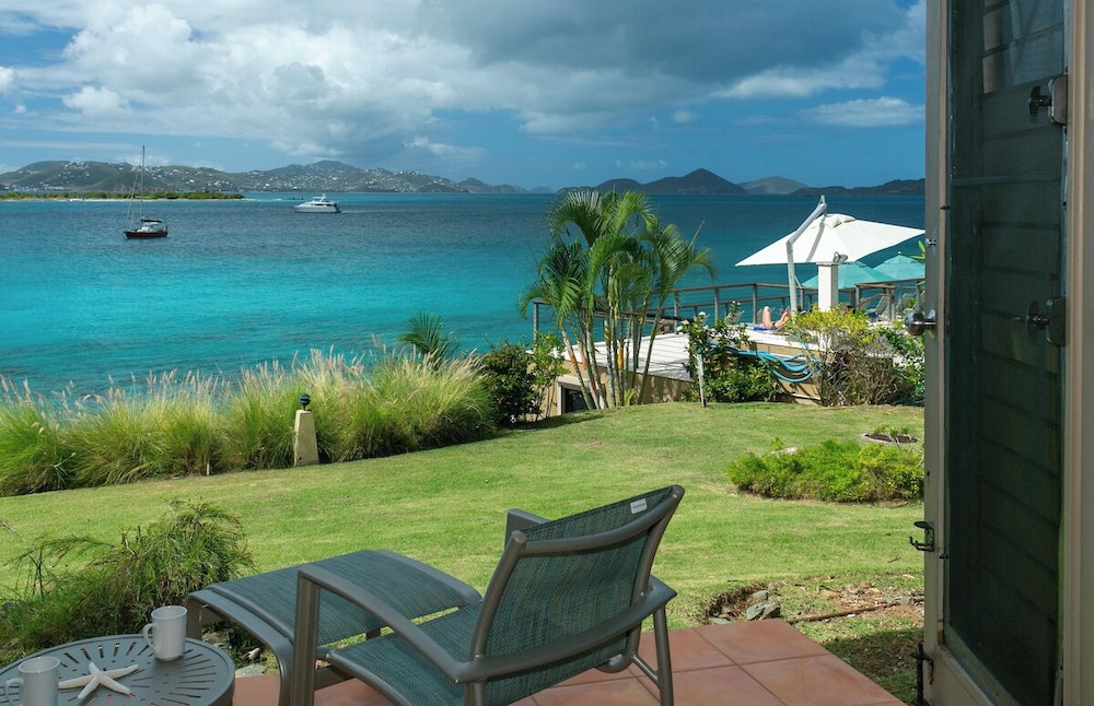 Luxury Suite Ocean View Lower 8B photo 2