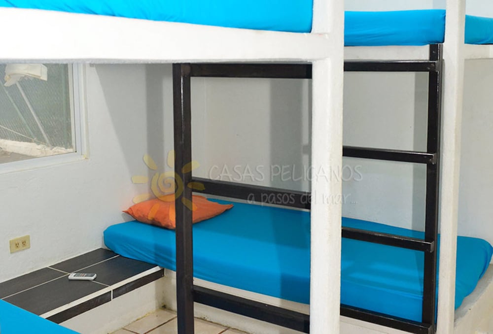 Comfort House, 3 Bedrooms, Non Smoking, Pool View (Casa Pelicanos 1) photo 3