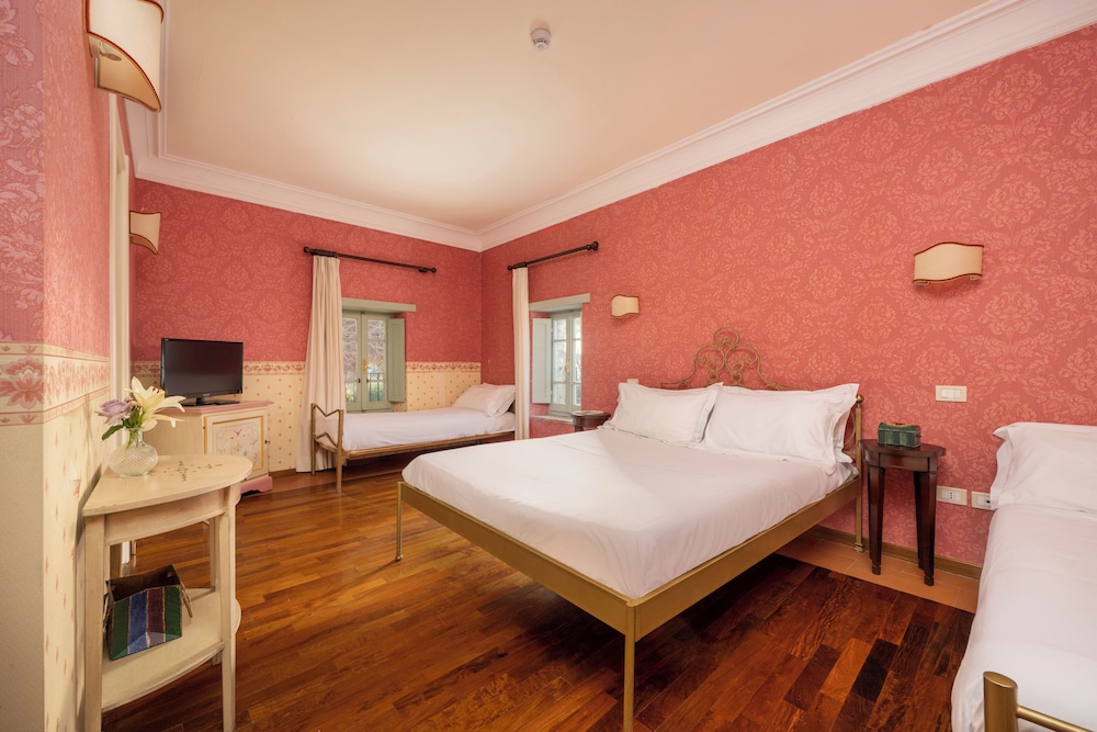 Family Quadruple Room, Multiple Beds