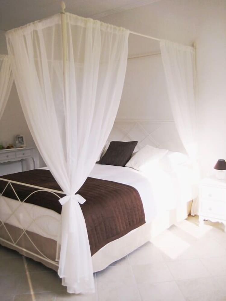 Deluxe Apartment, Jetted Tub, Garden View photo 3