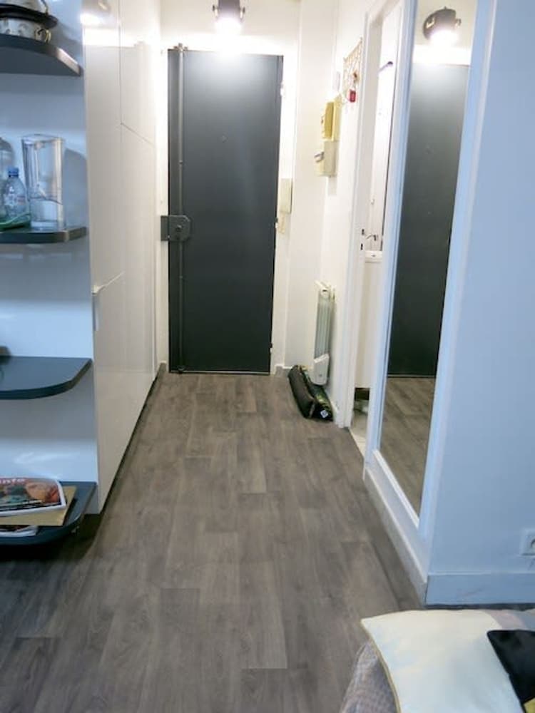 Apartment photo 2