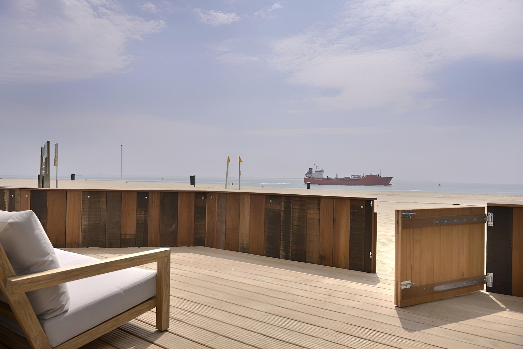Double Room, Beachfront photo 2