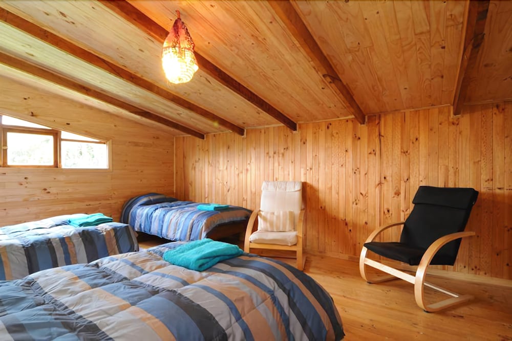 Standard Triple Room, Mixed Dorm, Shared Bathroom photo 1