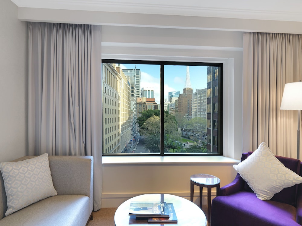 Jamison Club Park Suite, Business Lounge Access (High Floor) - Photo 1