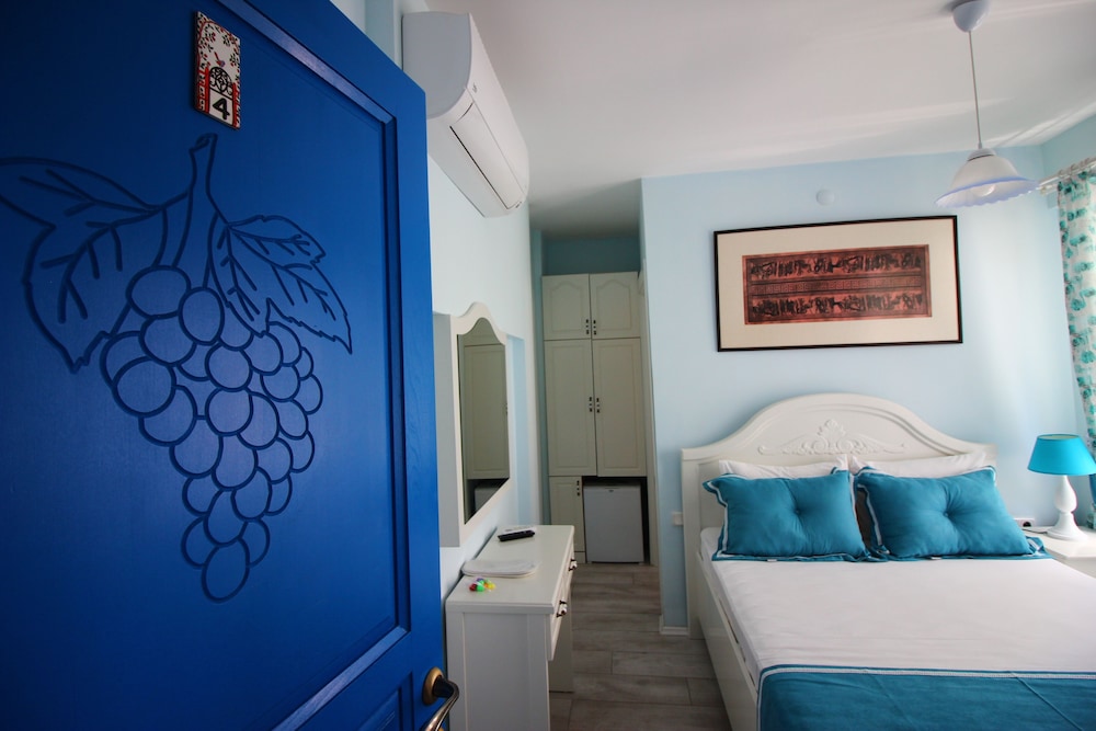 Standard Double Room - Photo 4
